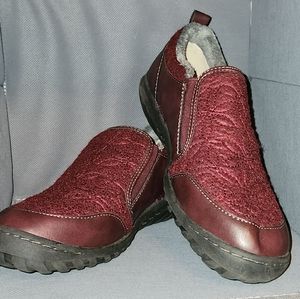 JAMBU SLIP ON SHOES BURGUNDY  7.5